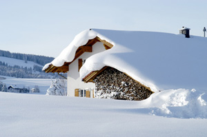 Haus unter Schneelast